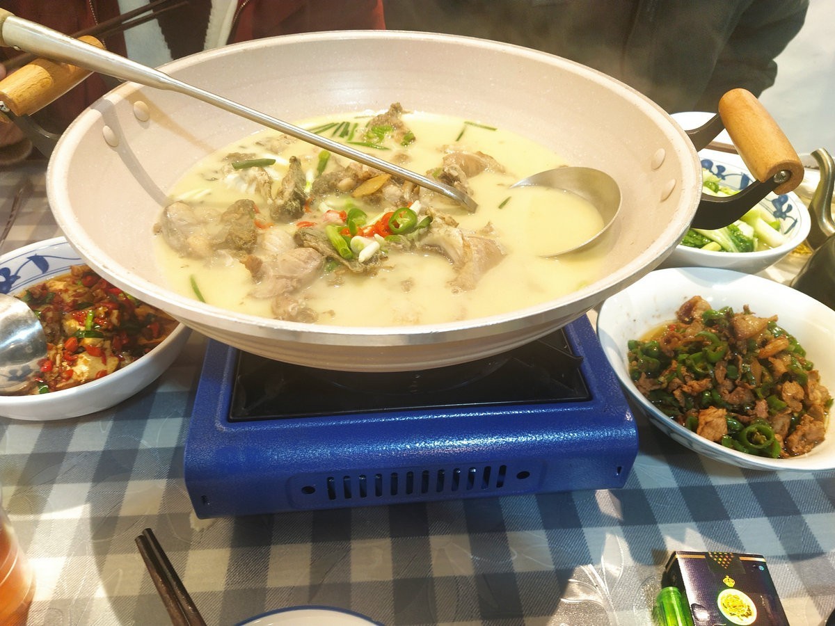 漫步星城 走街串巷（358）东区鱼市