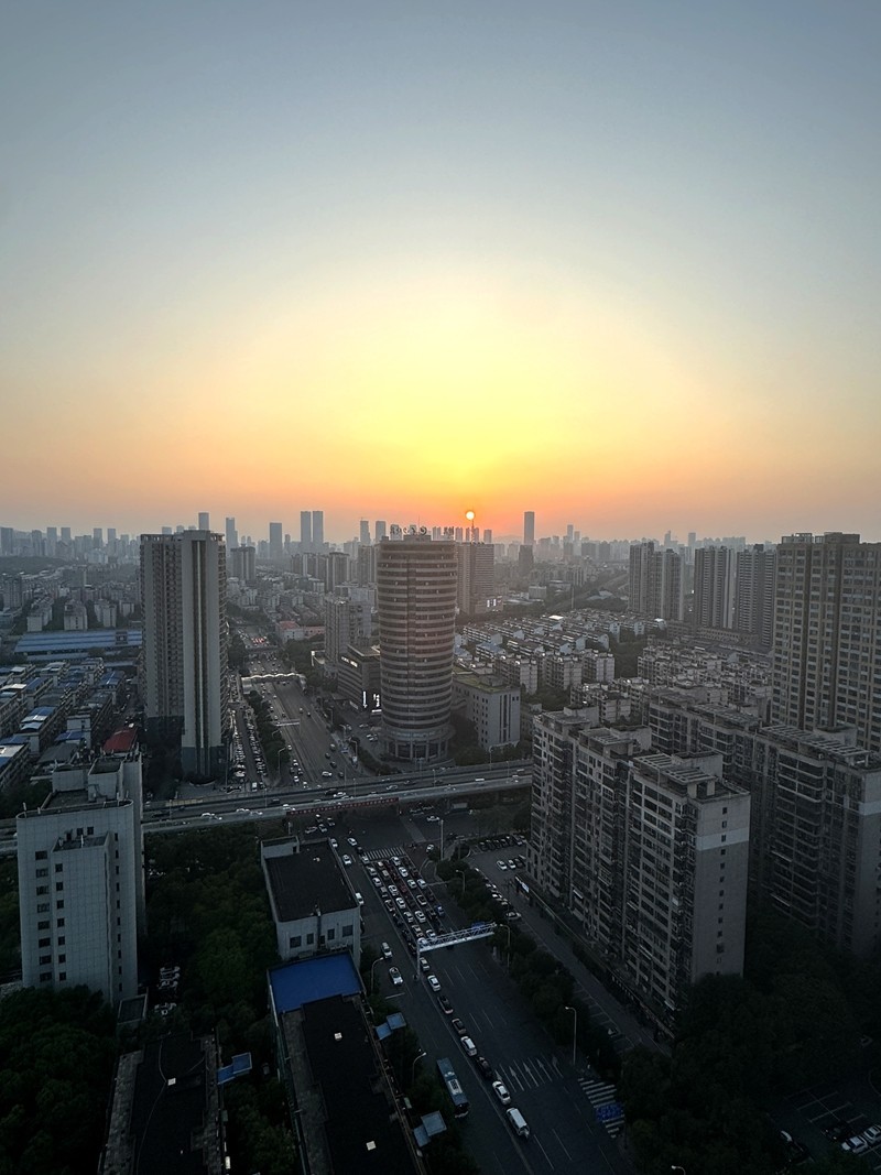 楼顶拍日落【手机叛】