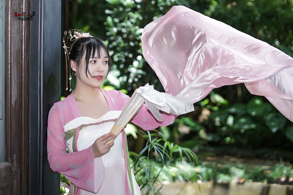 【妩媚古风女神】------佳佳