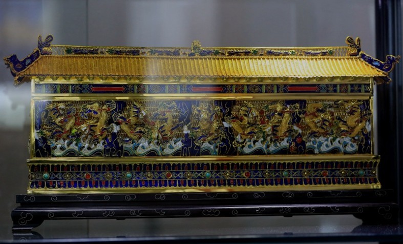 《不老松：纪实摄影》珐瑯釉艺术品欣赏！ (2)