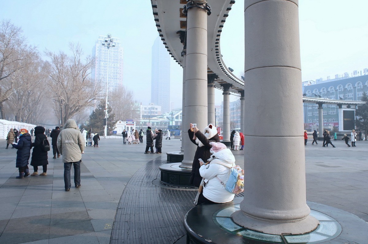 江畔雾霾天         3