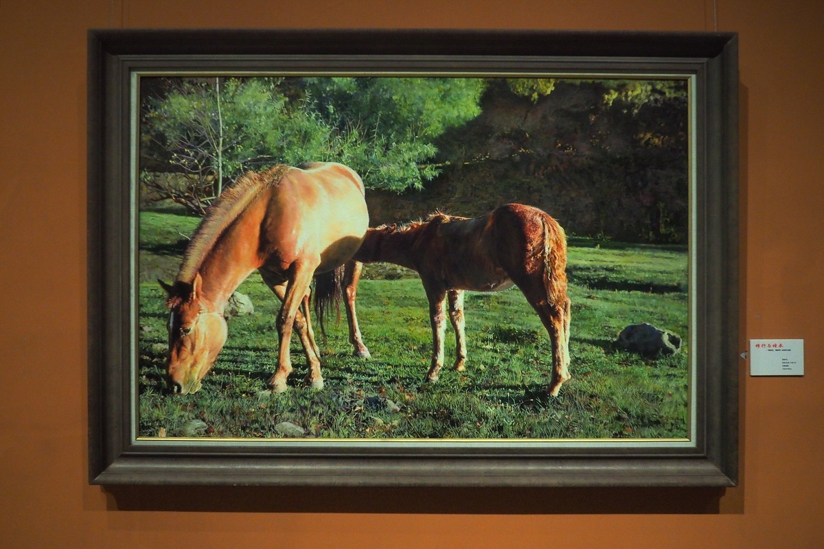 《修行与传承—曹春生 曹惠军油画作品展》上