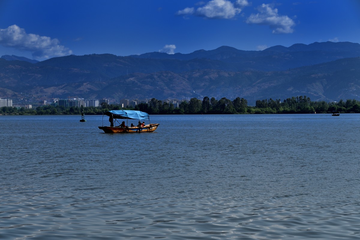 邛海湖畔【14】