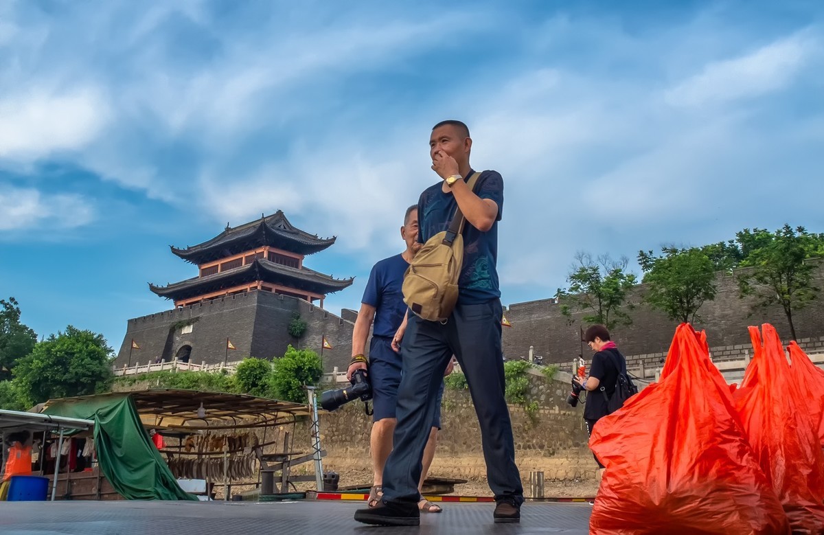 旅拍中抓怕的一些摄影人