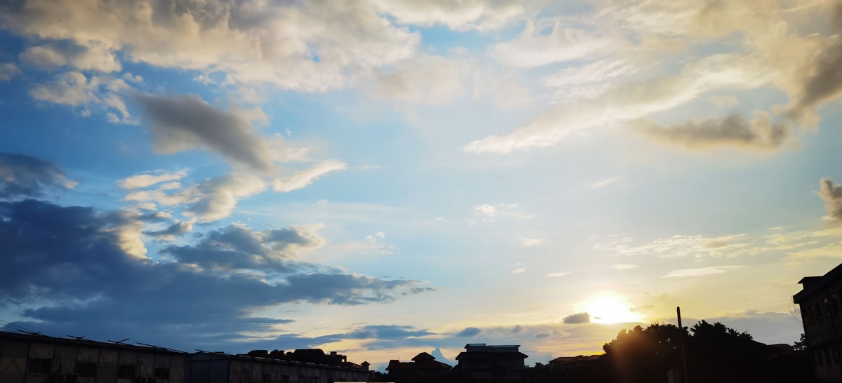 雨后傍晚空气清