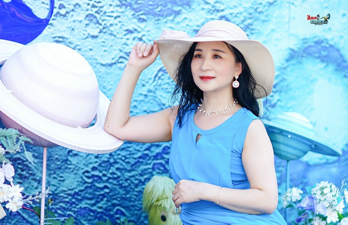 【太古仓太空间美女】---闪亮