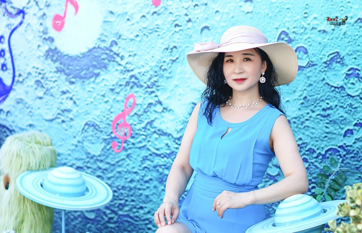 【太古仓太空间美女】---闪亮