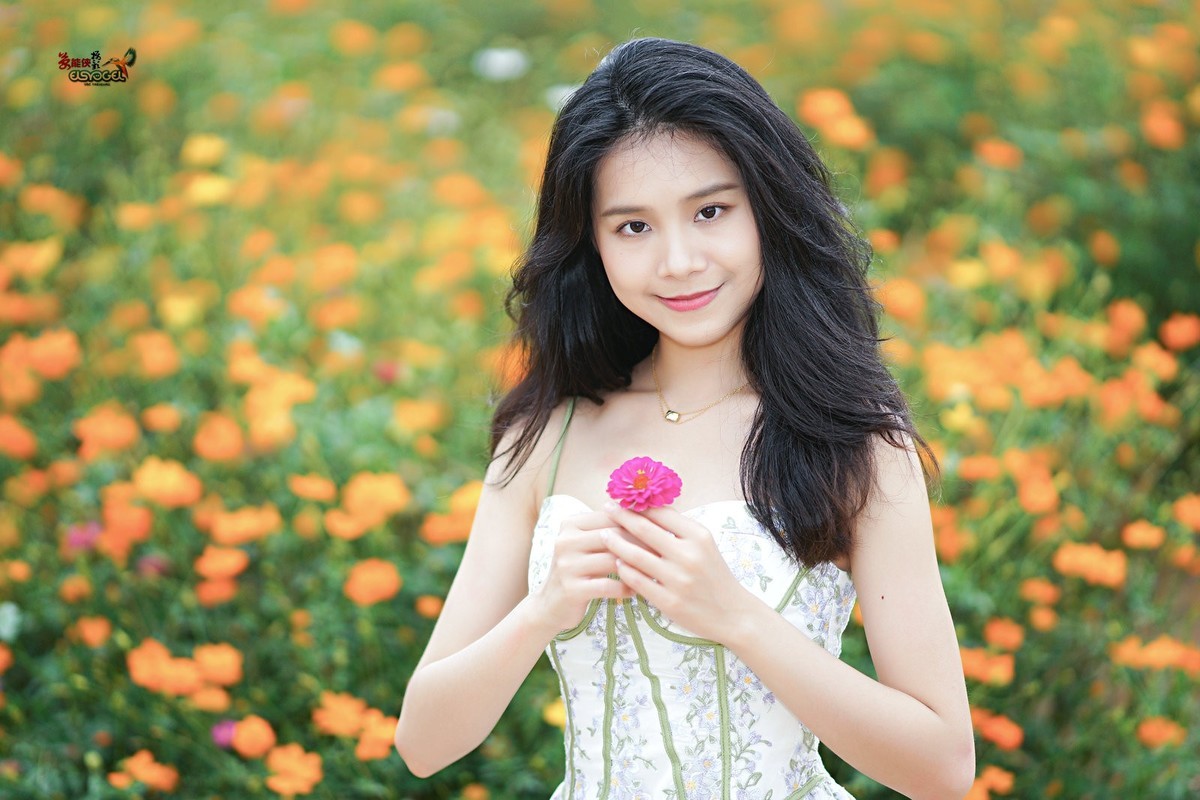【花海阳光少女】---淑霖