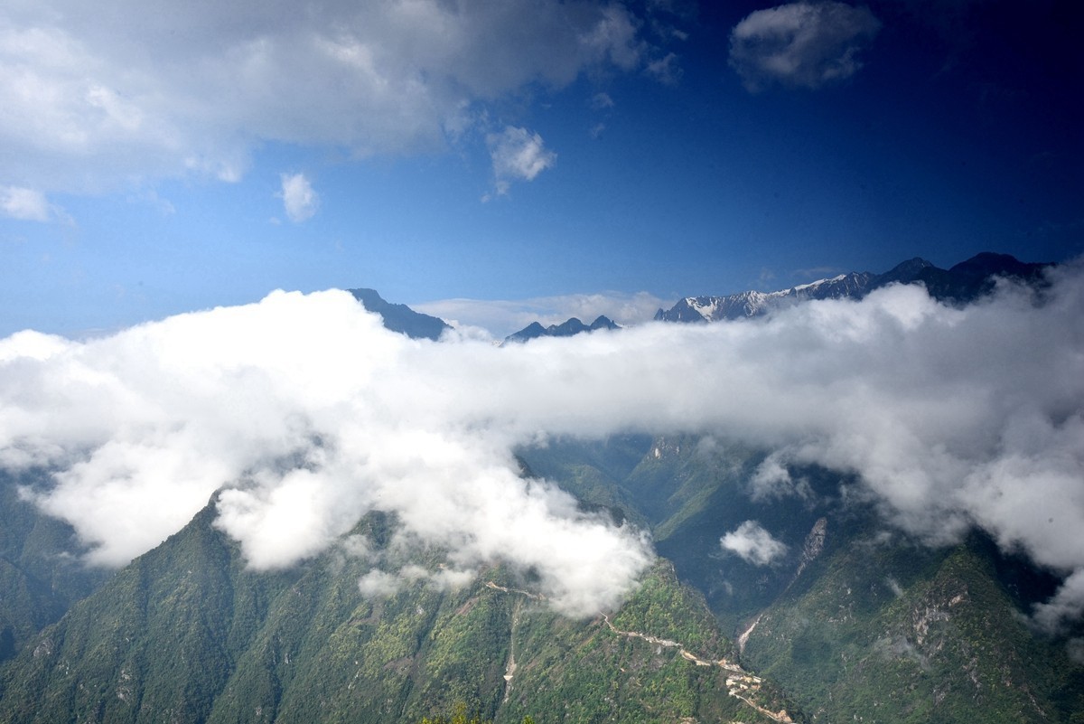 云上小城知子罗【13】