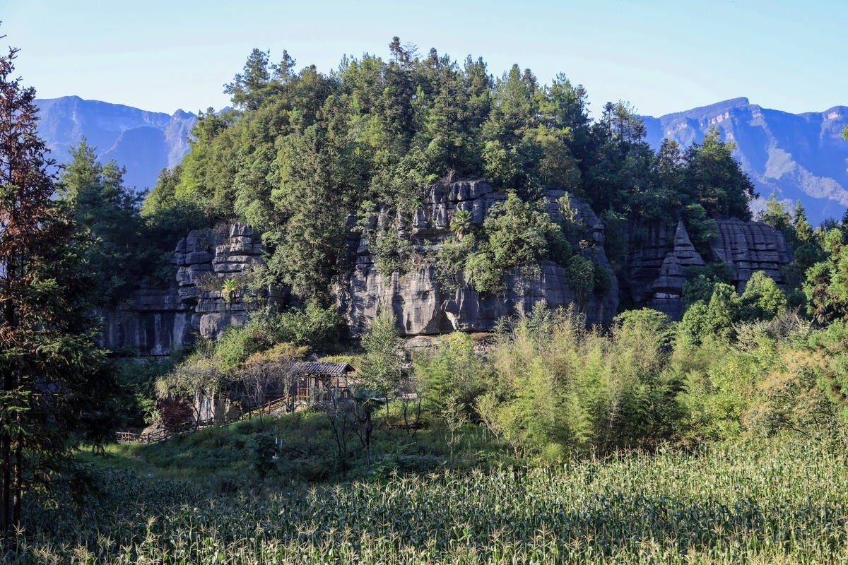 恩施梭布亚石林1----青龙台2