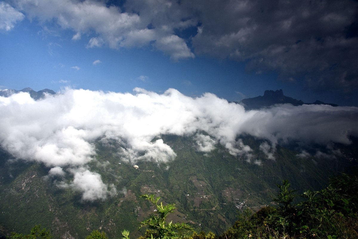 云上小城知子罗【13】