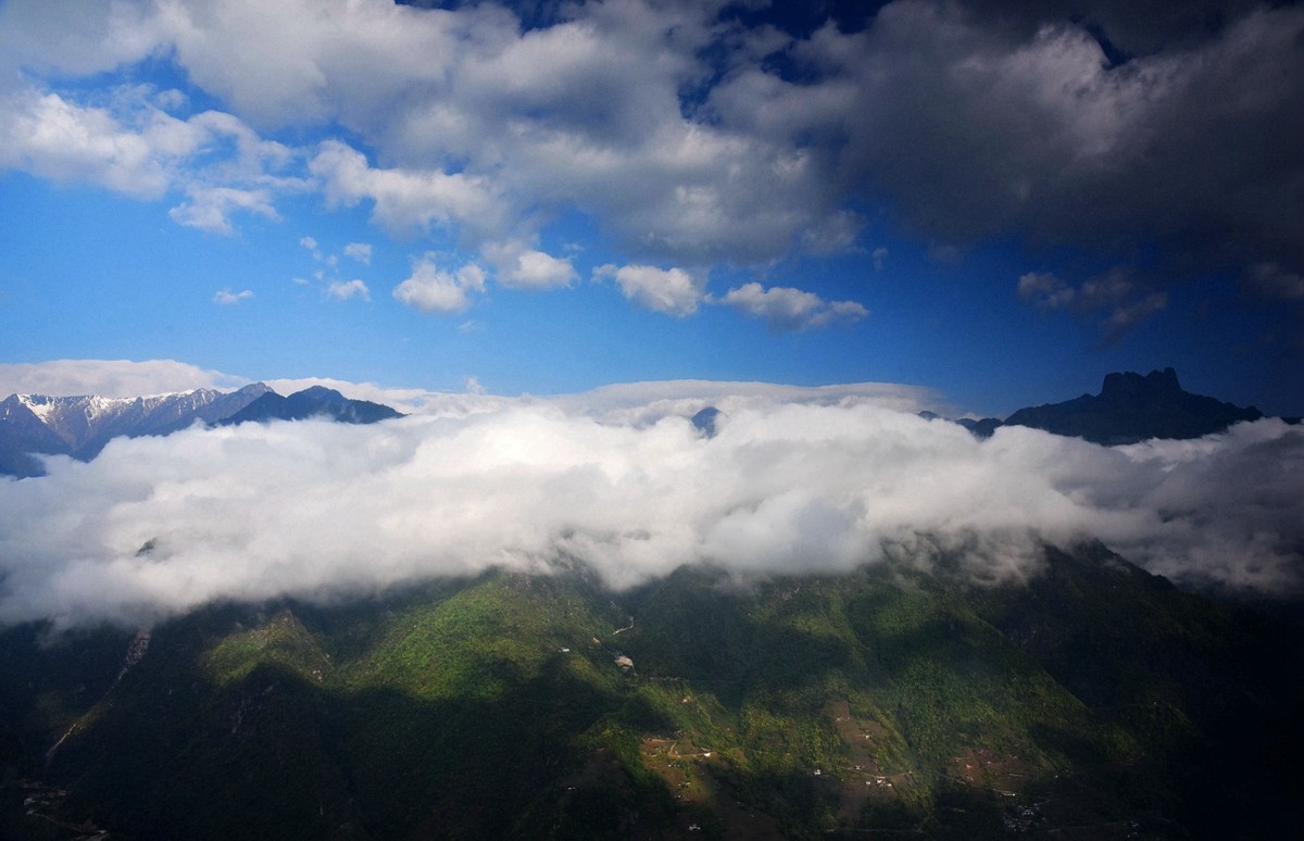 云上小城知子罗【13】