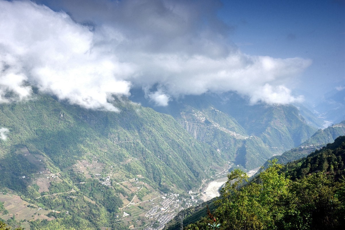 云上小城知子罗【13】