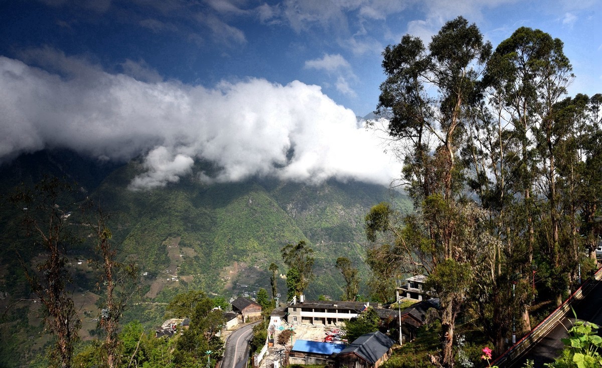 云上小城知子罗【13】