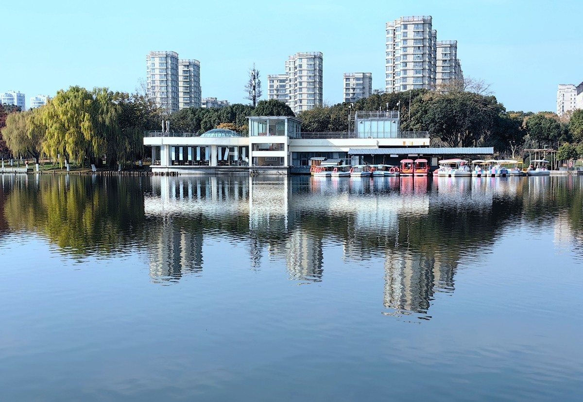 冬日里的宁波日湖公园（1）