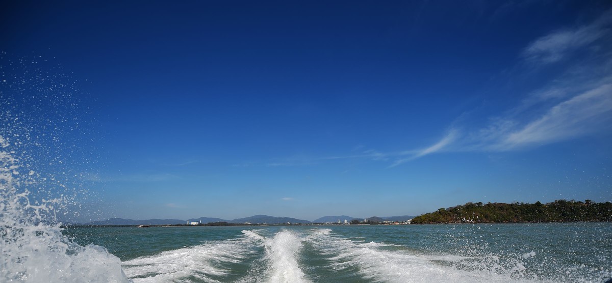 一组D4S 14-24 泰国皮皮岛海滩游艇海上风光随拍