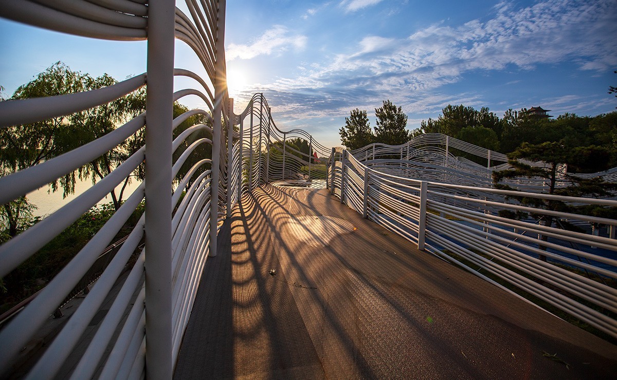 湿地有座山水桥