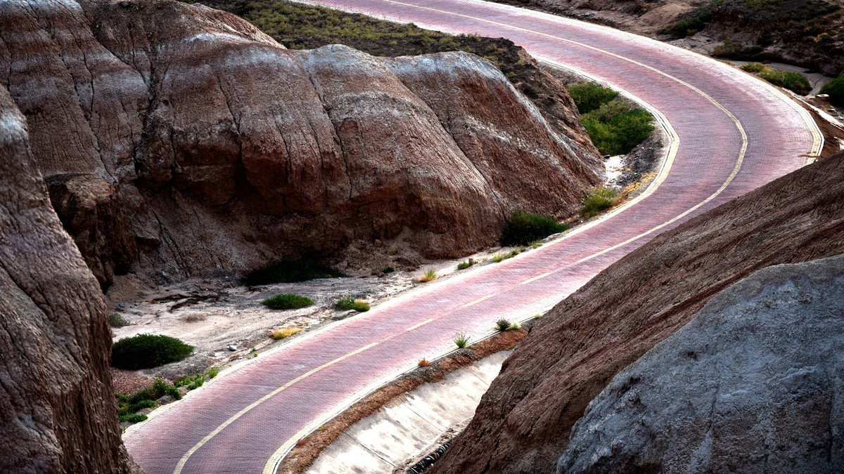丹霞地貌“七彩仙缘”（02）