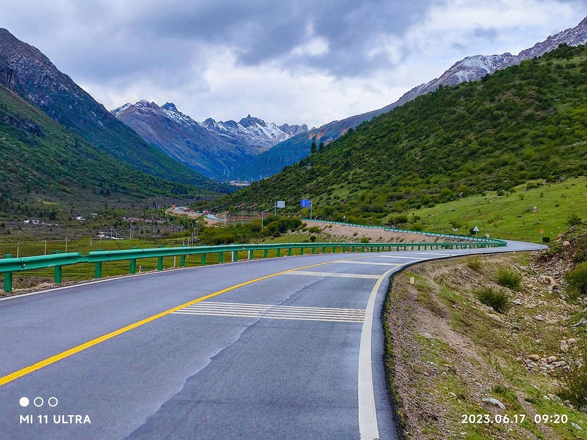 借助一组川藏317的片子给摄友们拜年！