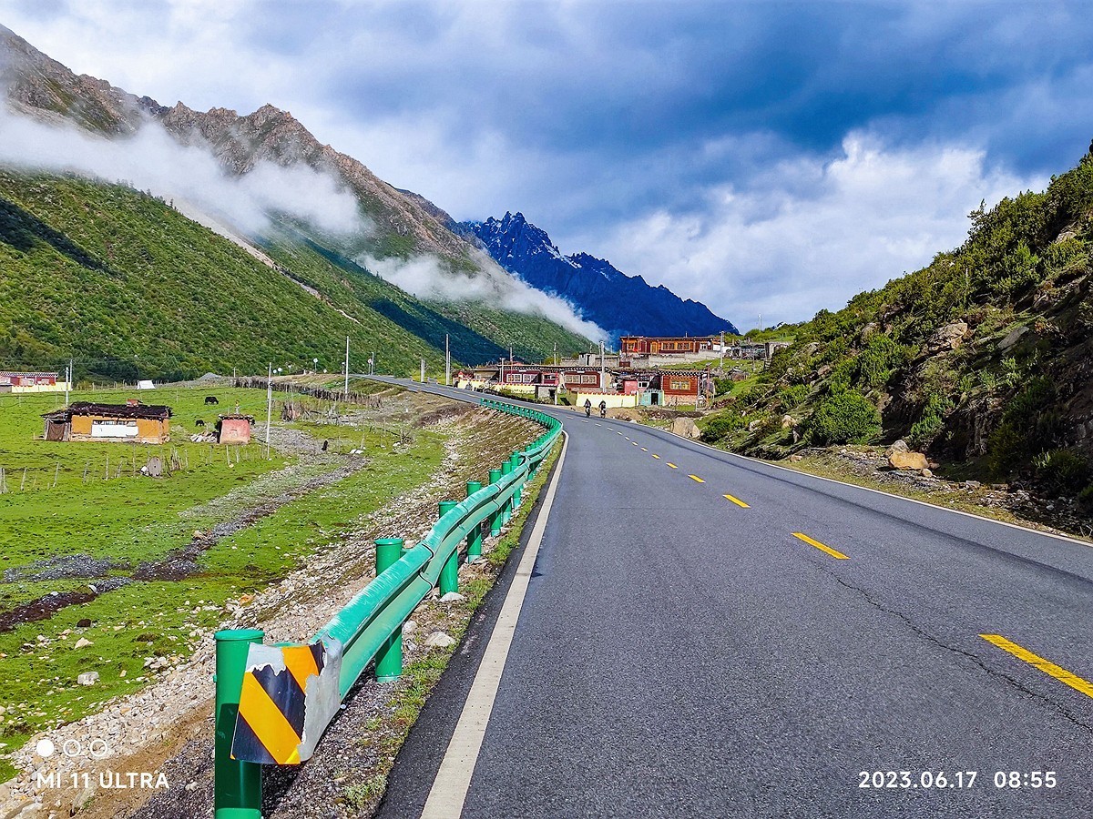 借助一组川藏317的片子给摄友们拜年！