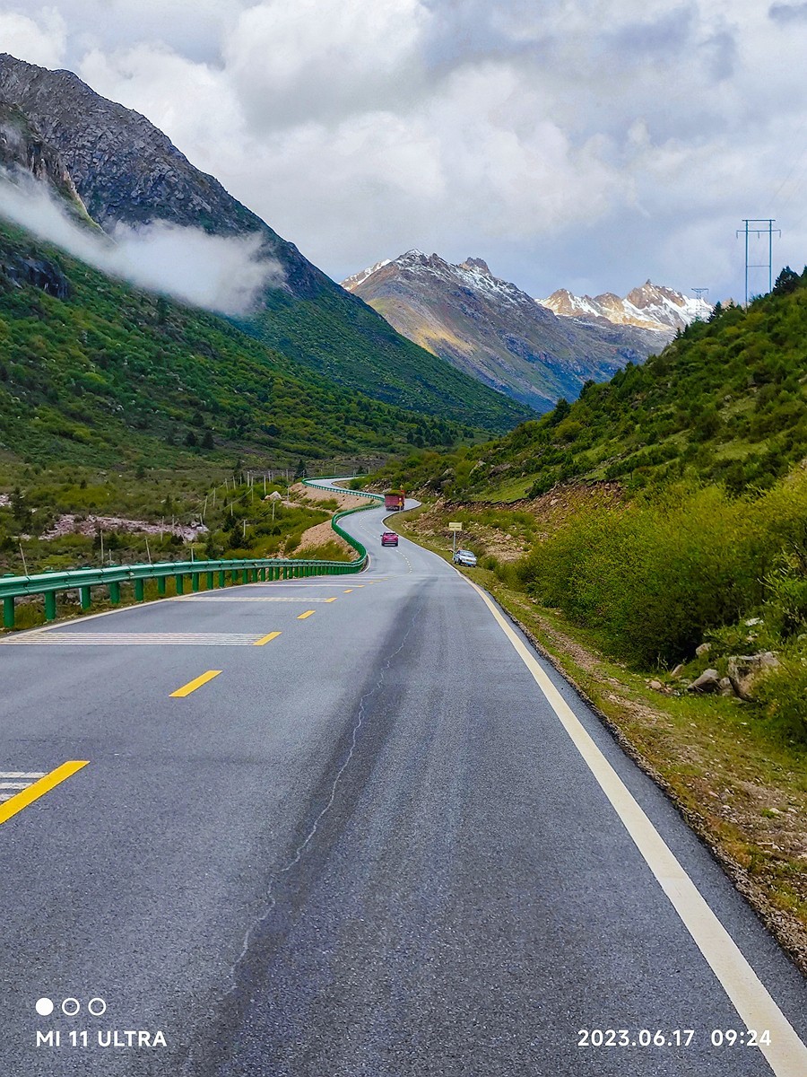 借助一组川藏317的片子给摄友们拜年！