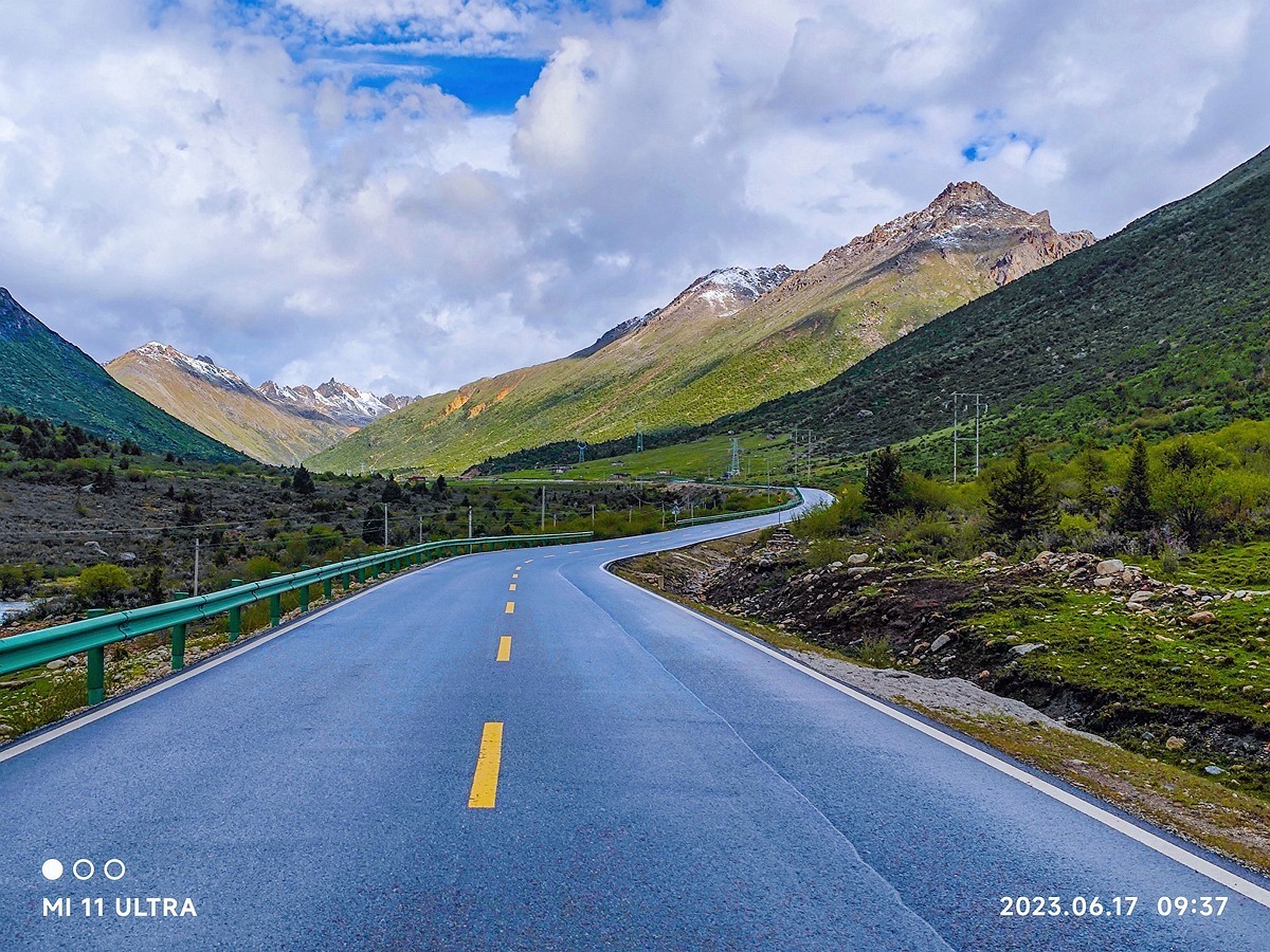 借助一组川藏317的片子给摄友们拜年！