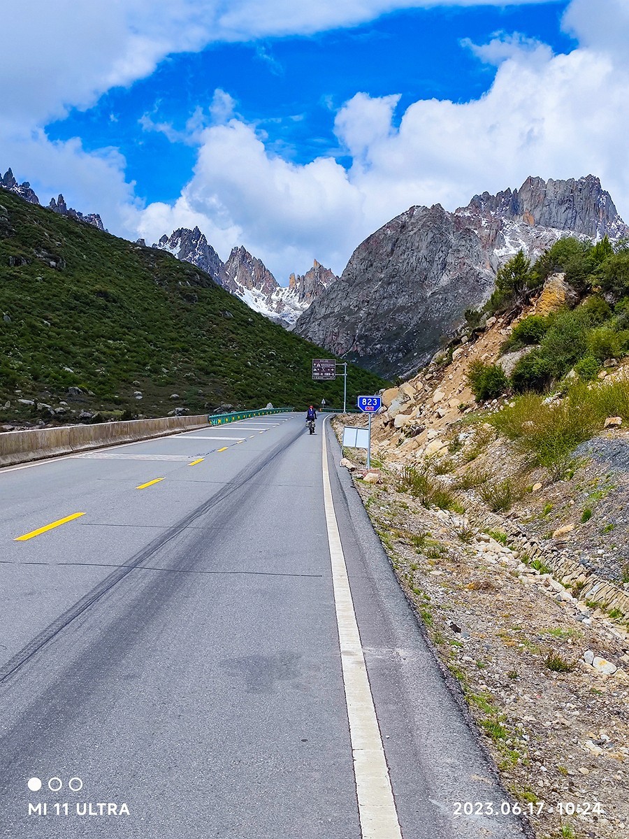 借助一组川藏317的片子给摄友们拜年！