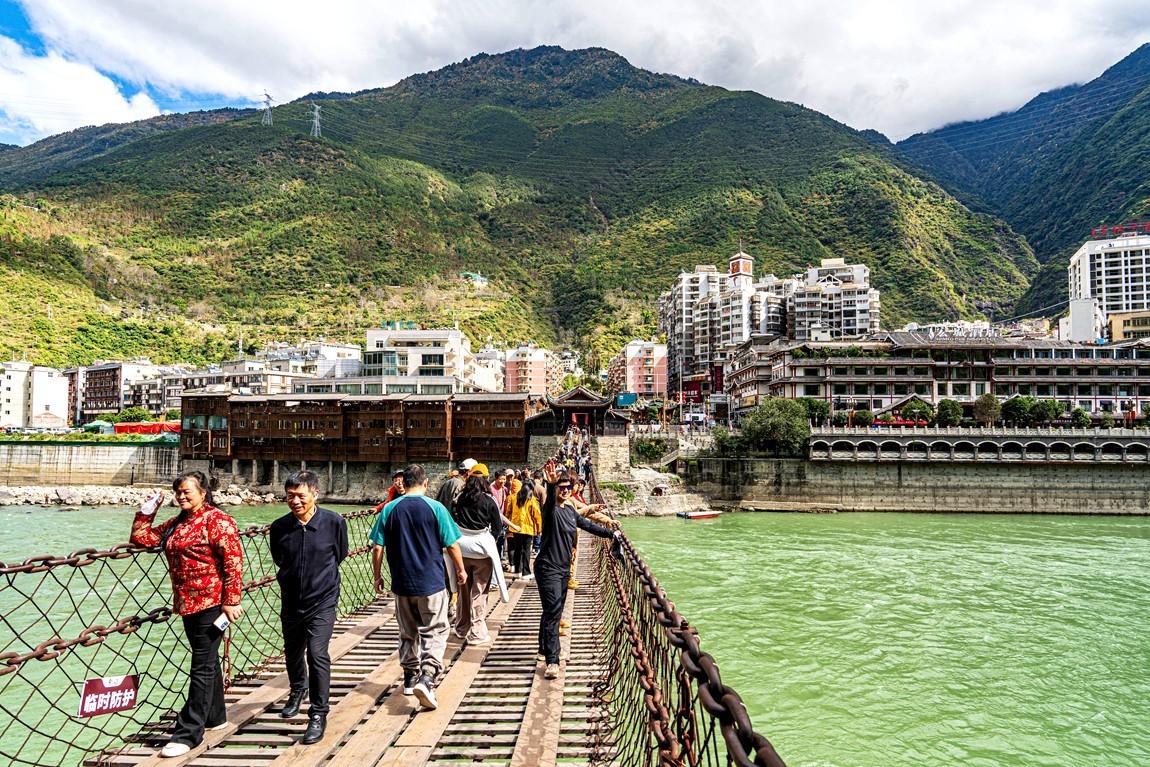 行走在318国道--泸定桥【18】