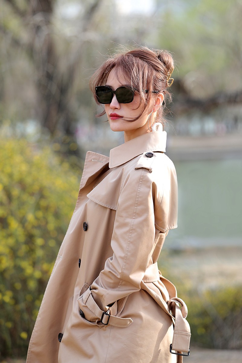 有一点酷酷的女孩