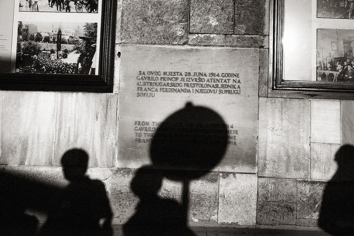 “ MUZEJ ” 萨拉热窝 / 拉丁桥