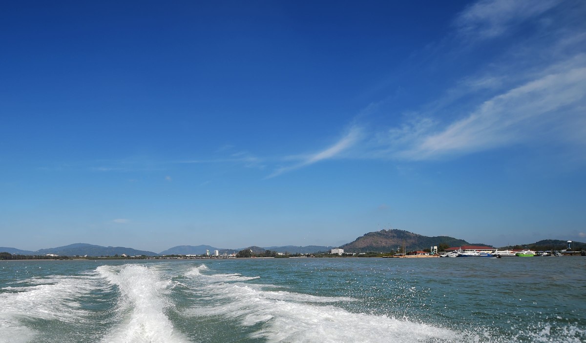 一组D4S 14-24 泰国皮皮岛海滩游艇海上风光随拍