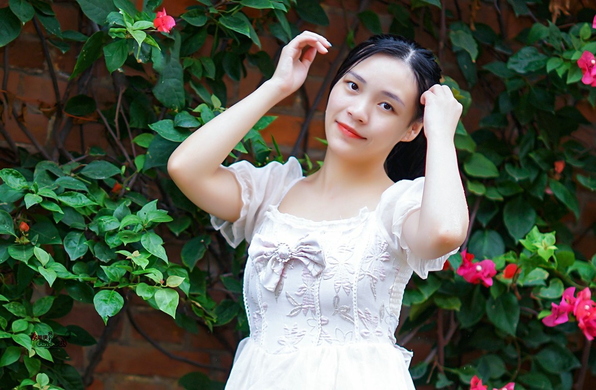 【阳光可爱美少女】---佳佳