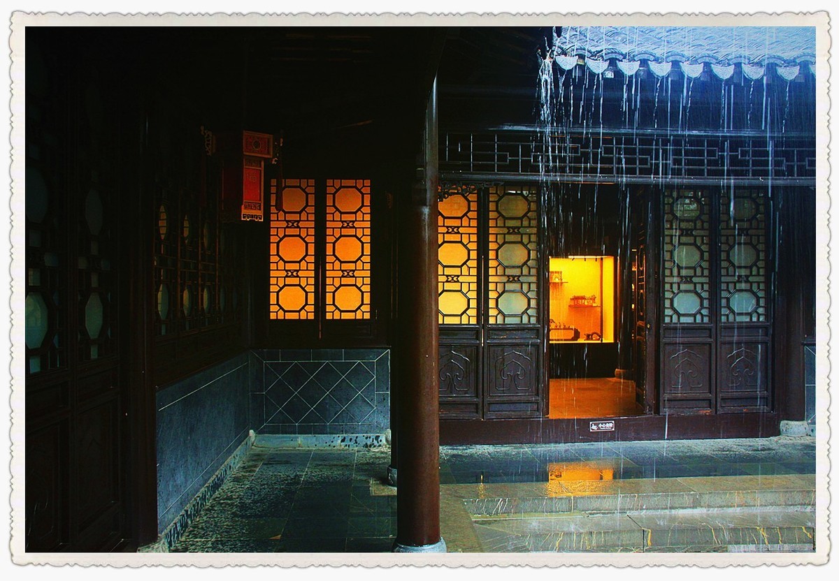 偶遇七月的狂风暴雨