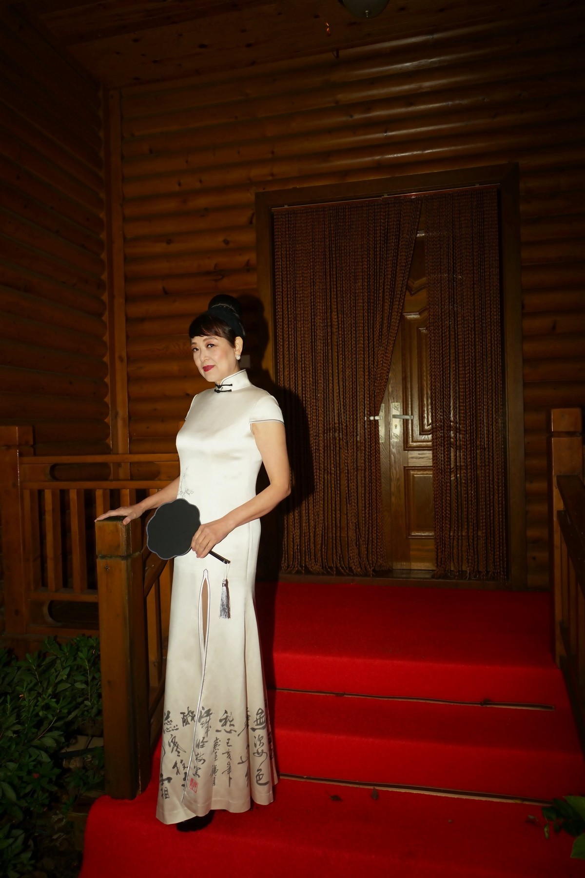 室内环境人像---蜜泉湖休假的美女！