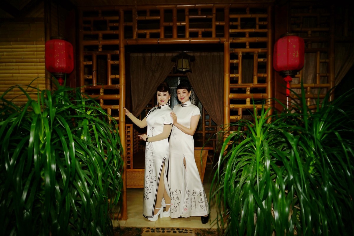 室内环境人像---蜜泉湖休假的美女！