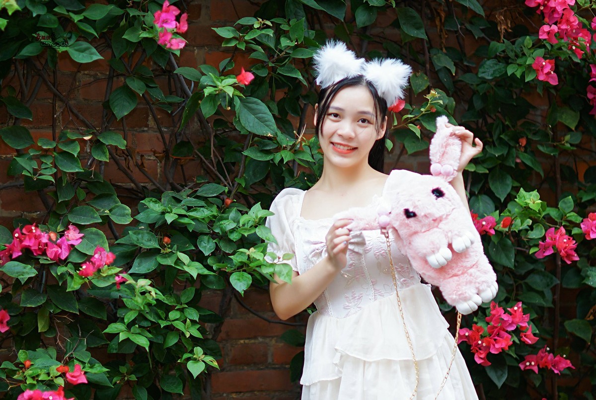 【阳光可爱美少女】---佳佳