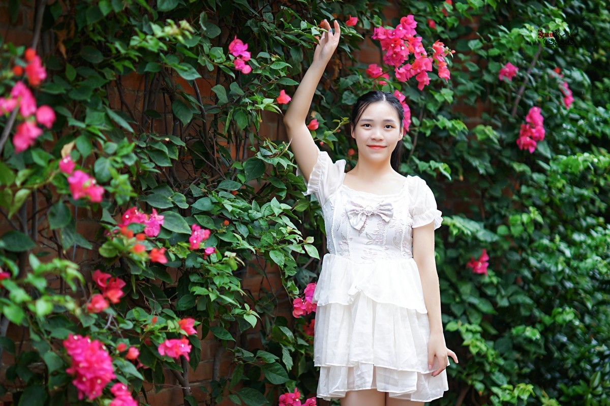 【阳光可爱美少女】---佳佳