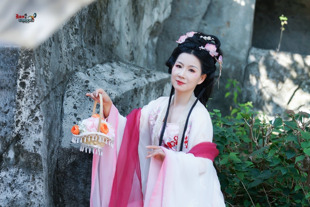 【神山仙女】--- 婉灵