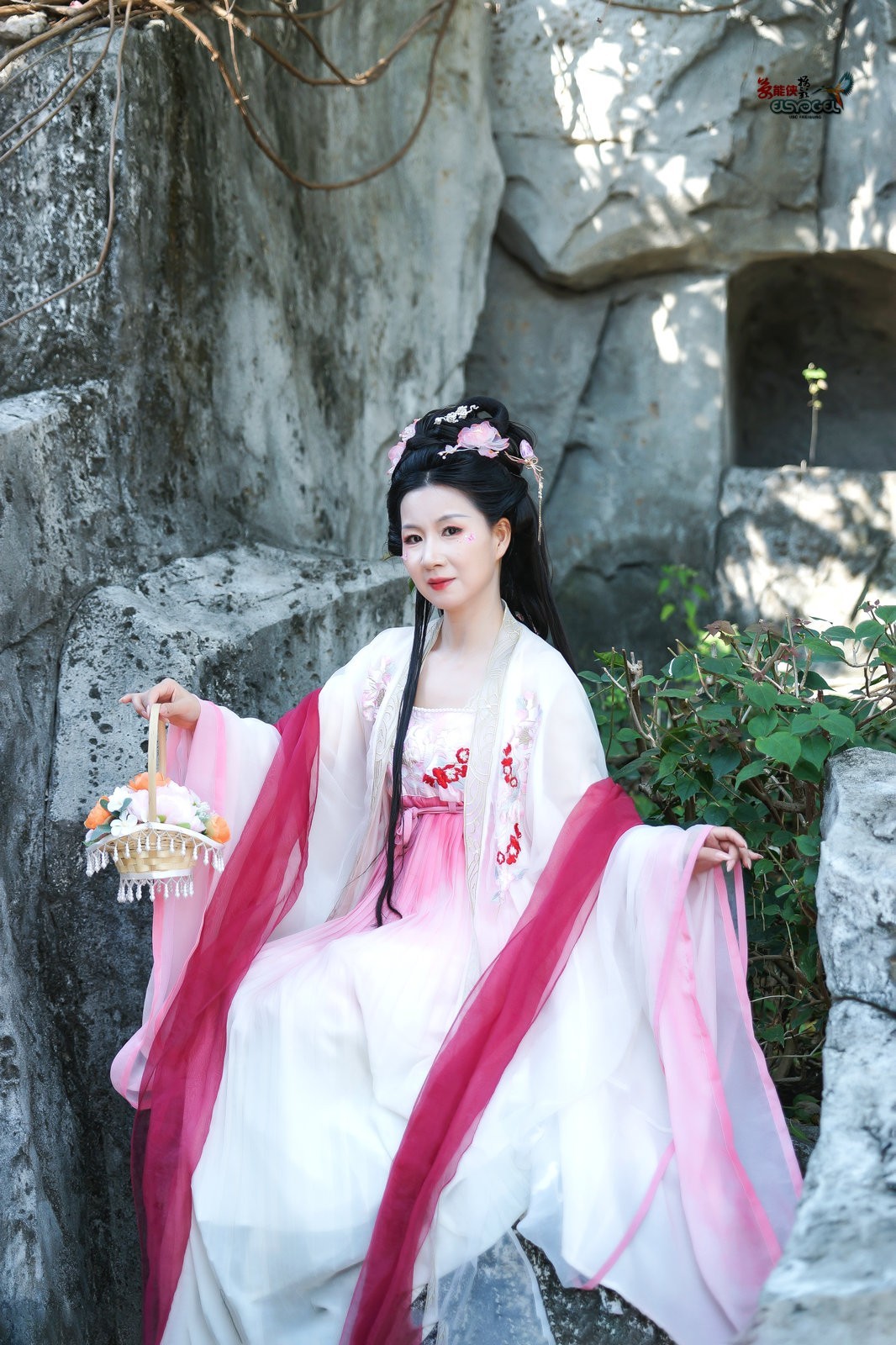 【神山仙女】--- 婉灵