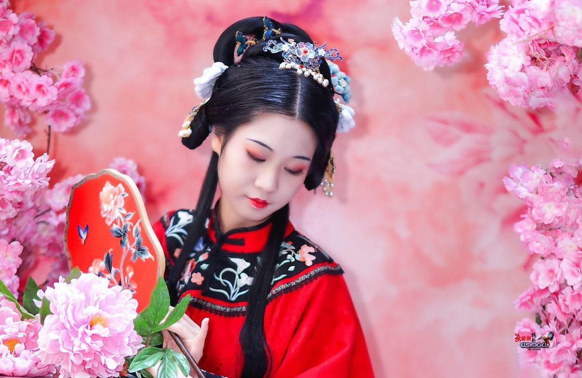 【清汉少女】---簌簌