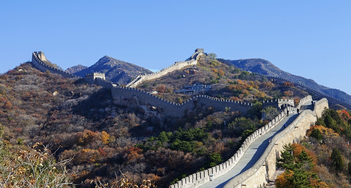 满山红叶映长城—八达岭长城