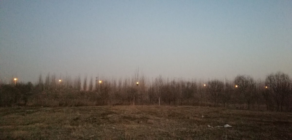 零下三度荒原中的小工屋