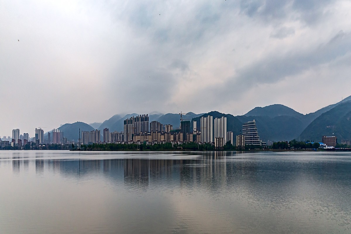 旅游记录 ：湖北 · 黄石 · 托尼洛 · 兰博基尼酒店