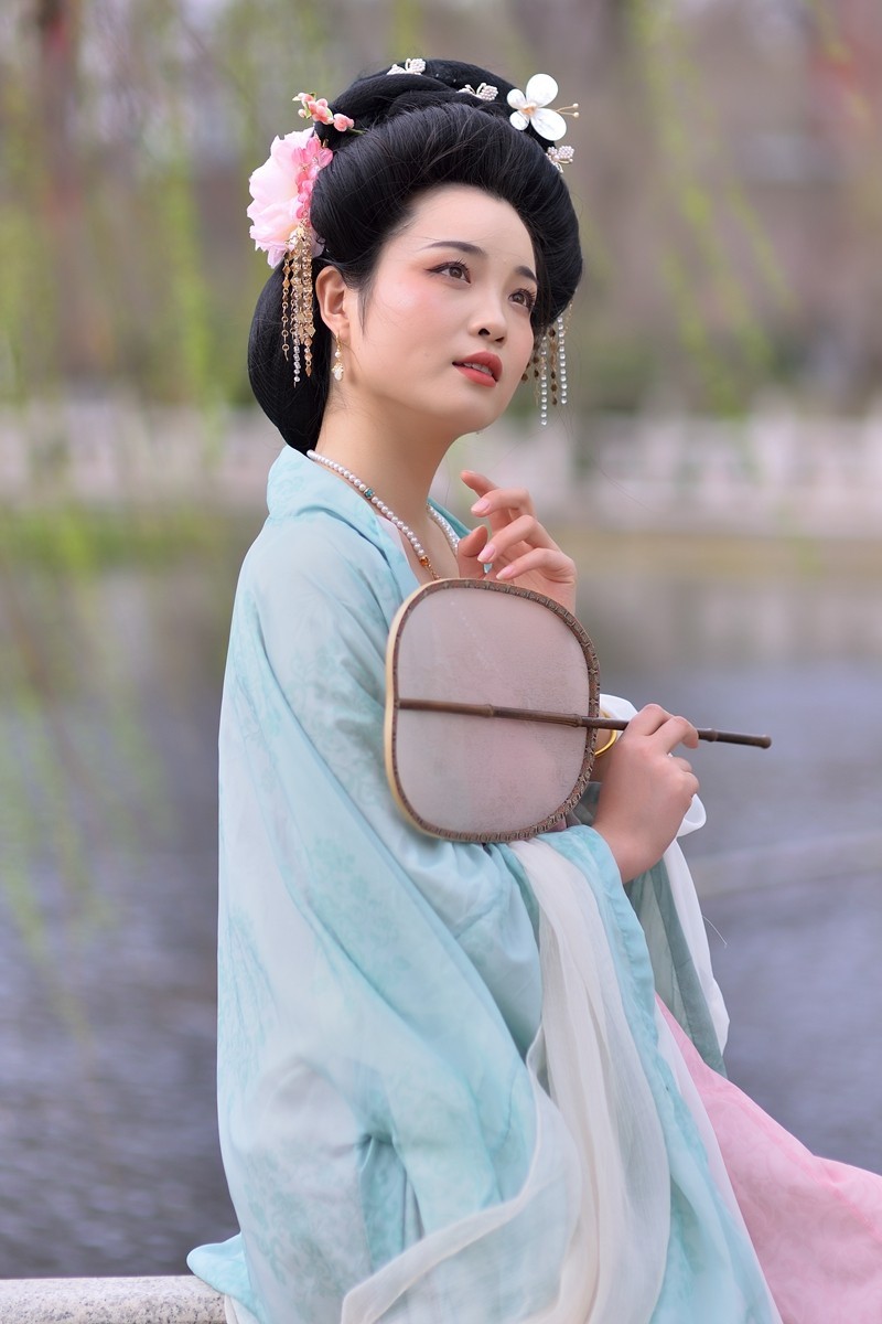 【视觉光影】 环 境 人 像 （11）