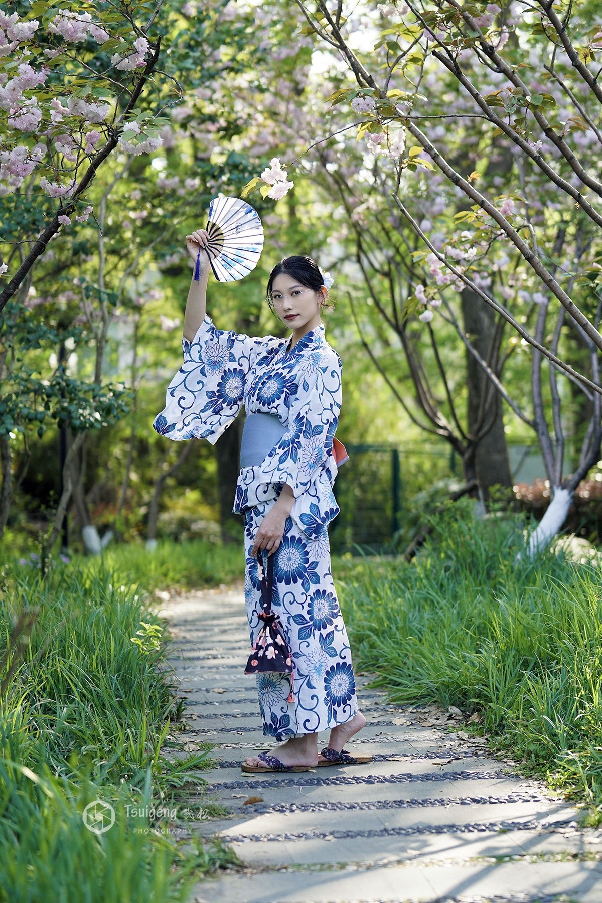 故乡的樱花开了之鹿鹿