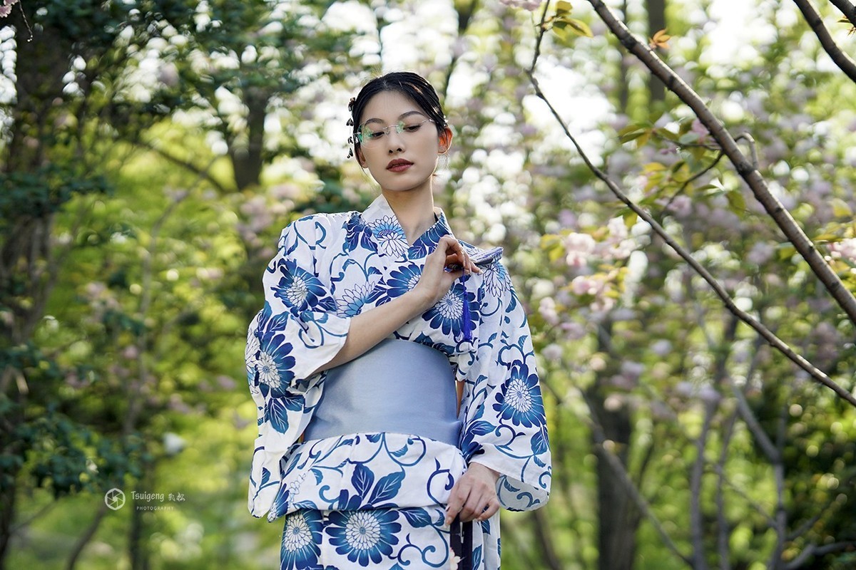 故乡的樱花开了之鹿鹿