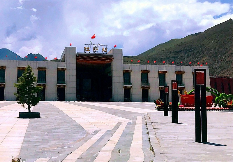 【不老松：游摄纪实】：〔03〕西藏风情！地球屋脊上的拉萨！