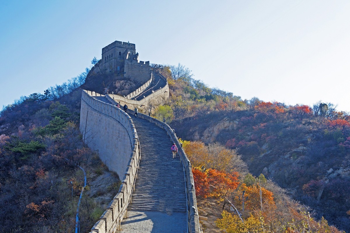 满山红叶映长城—八达岭长城