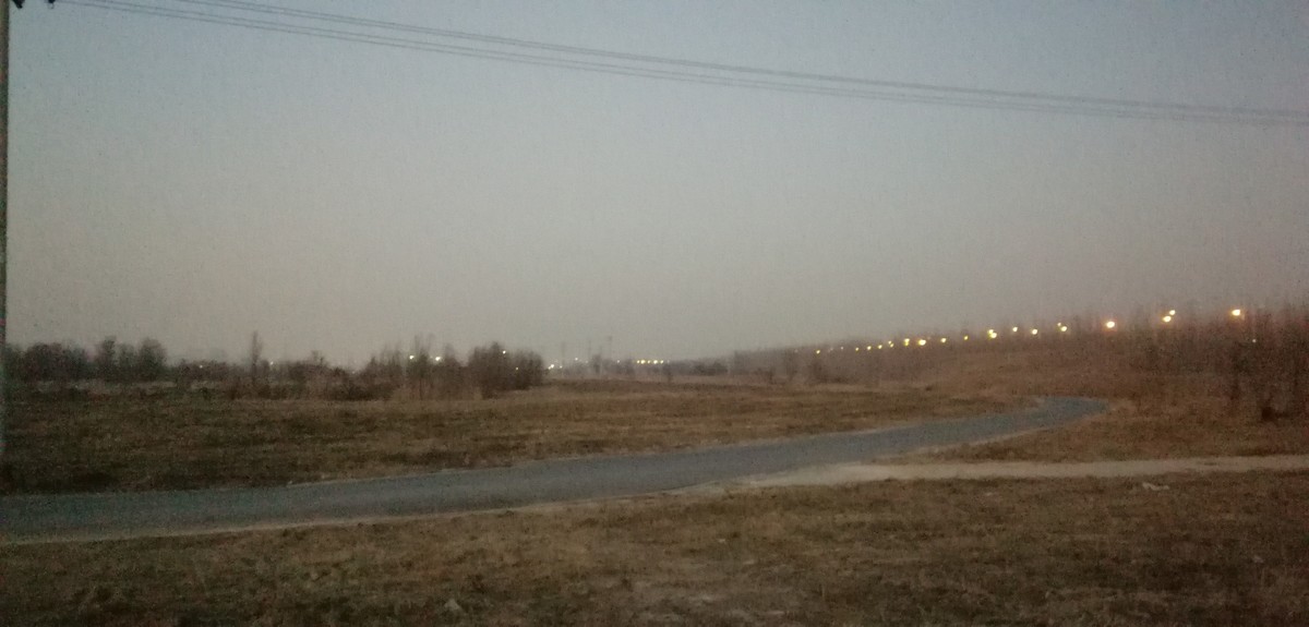 零下三度荒原中的小工屋