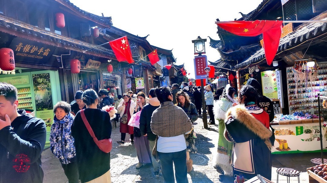 云南玉龙雪山|白沙镇     周鸣天
